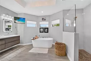 230 NE 18th St, Cape Coral, FL 33909 - Photo 17