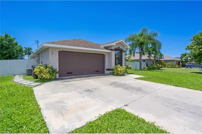 626 Retunda Pkwy W, Cape Coral, FL 33904 - Photo 3