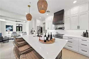 692 10th Ave S, Naples, FL 34102 - Photo 7