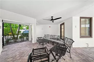 692 10th Ave S, Naples, FL 34102 - Photo 29
