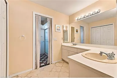 1239 SE 23rd Ave, Cape Coral, FL 33990 - Photo 23