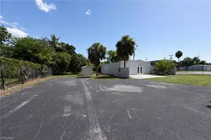 2054 Crawford St, Fort Myers, FL 33901 - Photo 1