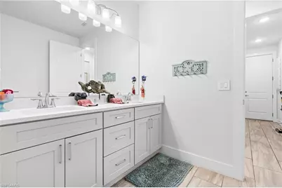 1213 SW 11th Ter, Cape Coral, FL 33991 - Photo 33