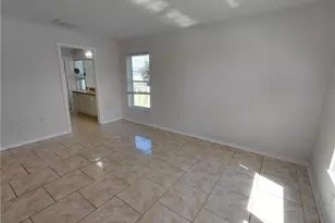 2013 NE 13th Pl, Cape Coral, FL 33909 - Photo 17