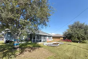 2013 NE 13th Pl, Cape Coral, FL 33909 - Photo 25