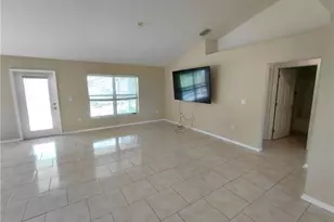 2013 NE 13th Pl, Cape Coral, FL 33909 - Photo 7