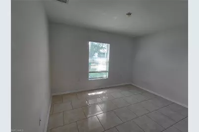 2013 NE 13th Pl, Cape Coral, FL 33909 - Photo 13