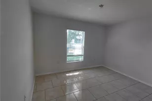 2013 NE 13th Pl, Cape Coral, FL 33909 - Photo 13