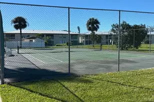 16251 Dublin Cir, Fort Myers, FL 33908 - Photo 3