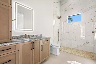 111 Montrose Dr, Fort Myers, FL 33919 - Photo 31