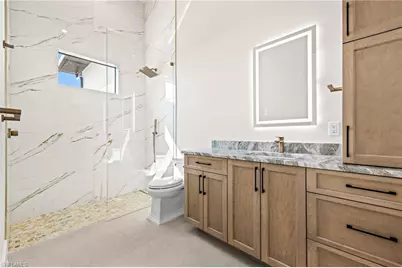 111 Montrose Dr, Fort Myers, FL 33919 - Photo 29