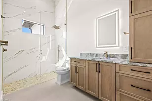 111 Montrose Dr, Fort Myers, FL 33919 - Photo 29