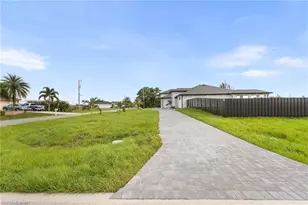 1618 NW 15th Terrace, Cape Coral, FL 33993 - Photo 5