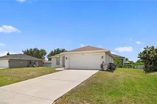 202 NW 25th Pl, Cape Coral, FL 33993 - Photo 3