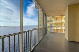 2745 1st St, Fort Myers, FL 33916 - Photo 21
