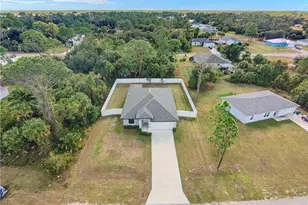 5008 Myrtlewood Rd, Labelle, FL 33935 - Photo 1