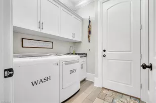 1918 SE 40th St, Cape Coral, FL 33904 - Photo 21