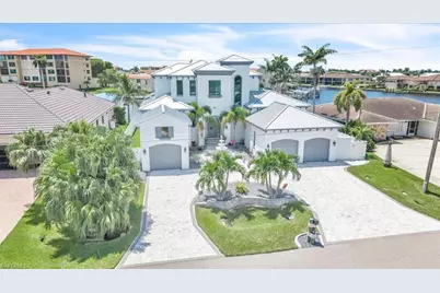 1918 SE 40th St, Cape Coral, FL 33904 - Photo 1