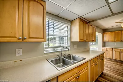 7019 Cedarhurst Dr #2, Fort Myers, FL 33919 - Photo 11