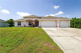 1920 NE 20th Pl, Cape Coral, FL 33909 - Photo 1