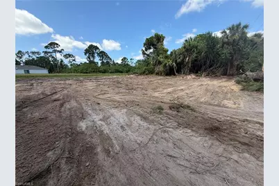 1226 Howell St E, Lehigh Acres, FL 33974 - Photo 3