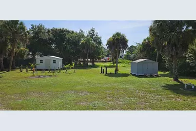 412 Cortez Ave, Lehigh Acres, FL 33972 - Photo 35