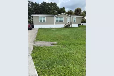 2495 Zoysia Ln, North Fort Myers, FL 33917 - Photo 3