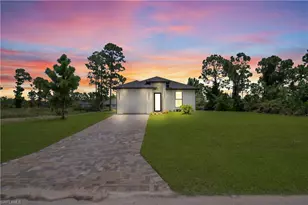 1070 Fayette Ave, Lehigh Acres, FL 33974 - Photo 3