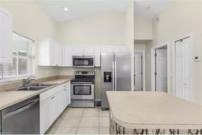5215 SW 16th Pl, Cape Coral, FL 33914 - Photo 7