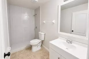 918 Marilyn Ave S, Lehigh Acres, FL 33974 - Photo 13