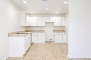 918 Marilyn Ave S, Lehigh Acres, FL 33974 - Photo 5