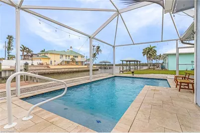 467 Madison Ct, Fort Myers Beach, FL 33931 - Photo 9