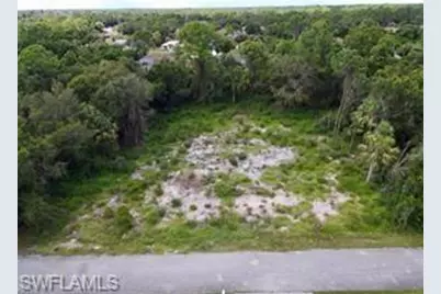 617 Columbus Ave, Lehigh Acres, FL 33972 - Photo 1
