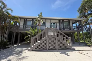 27189 Gasparilla Dr, Bonita Springs, FL 34135 - Photo 3