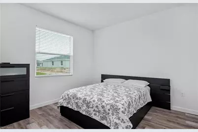 726 Gretchen Ave S, Lehigh Acres, FL 33973 - Photo 11