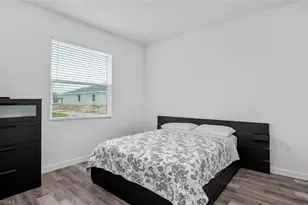 726 Gretchen Ave S, Lehigh Acres, FL 33973 - Photo 11