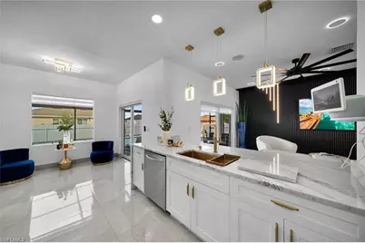 1002 NE 2nd Ave, Cape Coral, FL 33909 - Photo 11