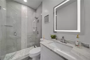 1002 NE 2nd Ave, Cape Coral, FL 33909 - Photo 19