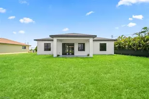 29 Trafalgar Pkwy, Cape Coral, FL 33991 - Photo 45