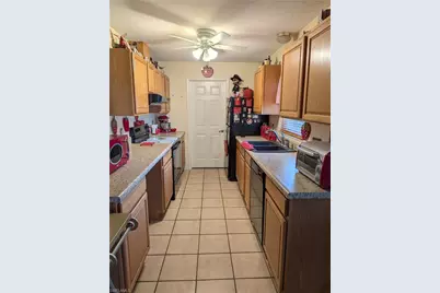 2215 SE 8th Ave, Cape Coral, FL 33990 - Photo 9