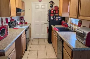 2215 SE 8th Ave, Cape Coral, FL 33990 - Photo 9