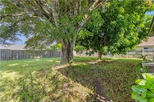 1402 SE 8th Pl, Cape Coral, FL 33990 - Photo 25