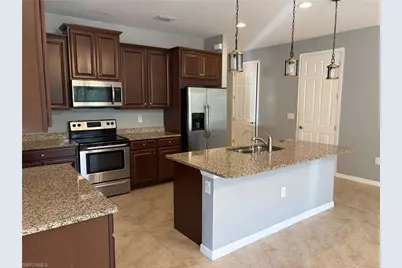 3272 Royal Gardens Ave, Fort Myers, FL 33916 - Photo 5