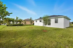 211 NW 25th Ave, Cape Coral, FL 33993 - Photo 5
