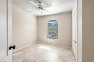 242 Newport Dr, Naples, FL 34114 - Photo 19