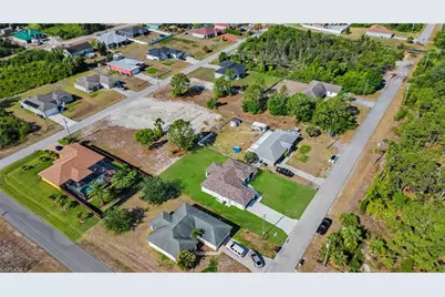 2603 36th St SW, Lehigh Acres, FL 33976 - Photo 7
