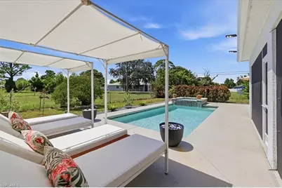 812 SW 11th Ct, Cape Coral, FL 33991 - Photo 27
