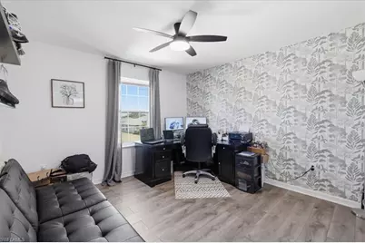 812 SW 11th Ct, Cape Coral, FL 33991 - Photo 19