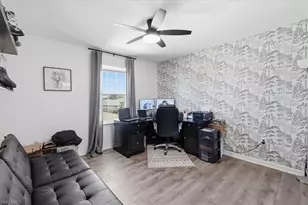 812 SW 11th Ct, Cape Coral, FL 33991 - Photo 19