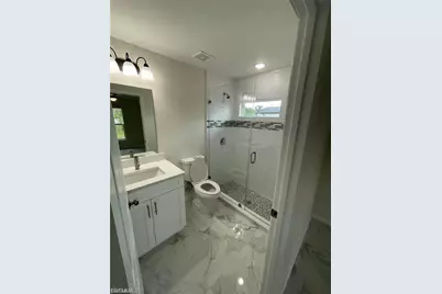874/876 Duplex St E, Lehigh Acres, FL 33974 - Photo 17